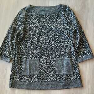 Chico’s Leopard Print Sweater 1 (8/10) Gray/Black Pullover Casual Career